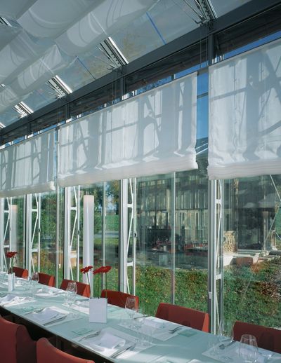 Roman Blind Systems, SG 2120, Colorama 1, Room shot "Paul Klee Zentrum - Restaurant Schöngrün", Berne, Switzerland