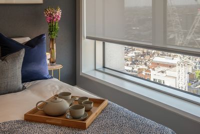 Системы рулонных штор, SG 4960, Multiscreen 1-10%, Centre Point, London, United Kingdom