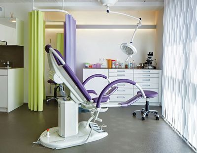 Vertikal-Lamellen, SG 2810, Multi Visio, Room shot "Health Centre Rigi AG", Küssnacht, Switzerland, Vertical Waves